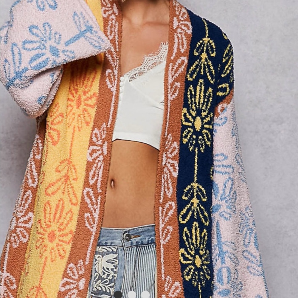 POL NEW Berber keep it cozy Colorful Floral Pattern cardigan - Picture 3 of 10